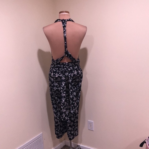 Francesca’s Collection Wide Leg Jumpsuit Size Small Black Floral Print - Picture 6 of 12